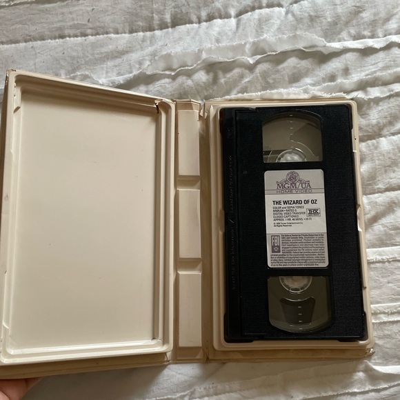 VHS MOVIES BUNDLE OF 4 Small Soldiers, Wizard of Oz, Snow White & Hercules - Picture 7 of 15